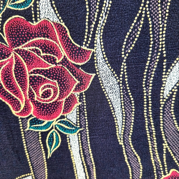 🥀VTG nylon rose print y2k top - Picture 4 of 6